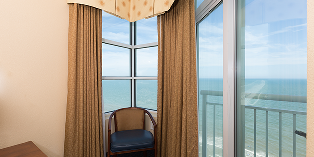 Oceanfront 2-Bedroom King Suite