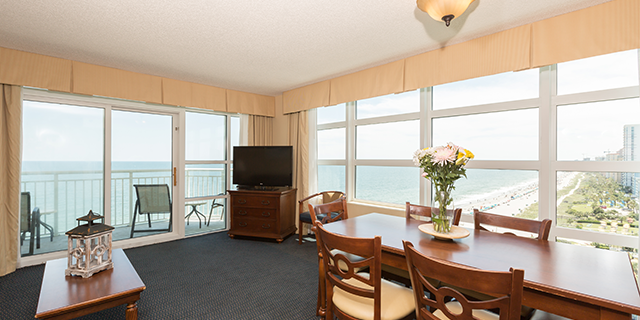 Oceanfront 2-Bedroom Deluxe Suite