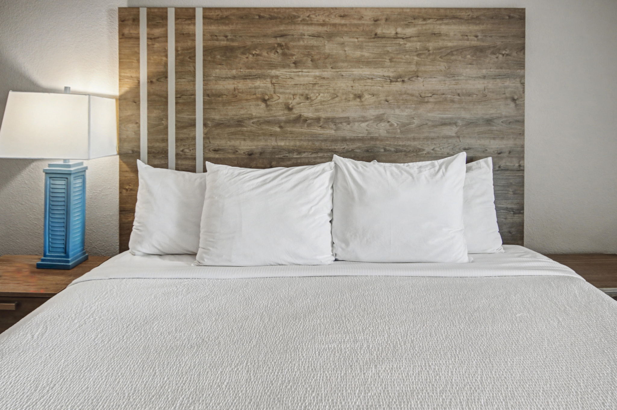 Oceanfront King Standard Room