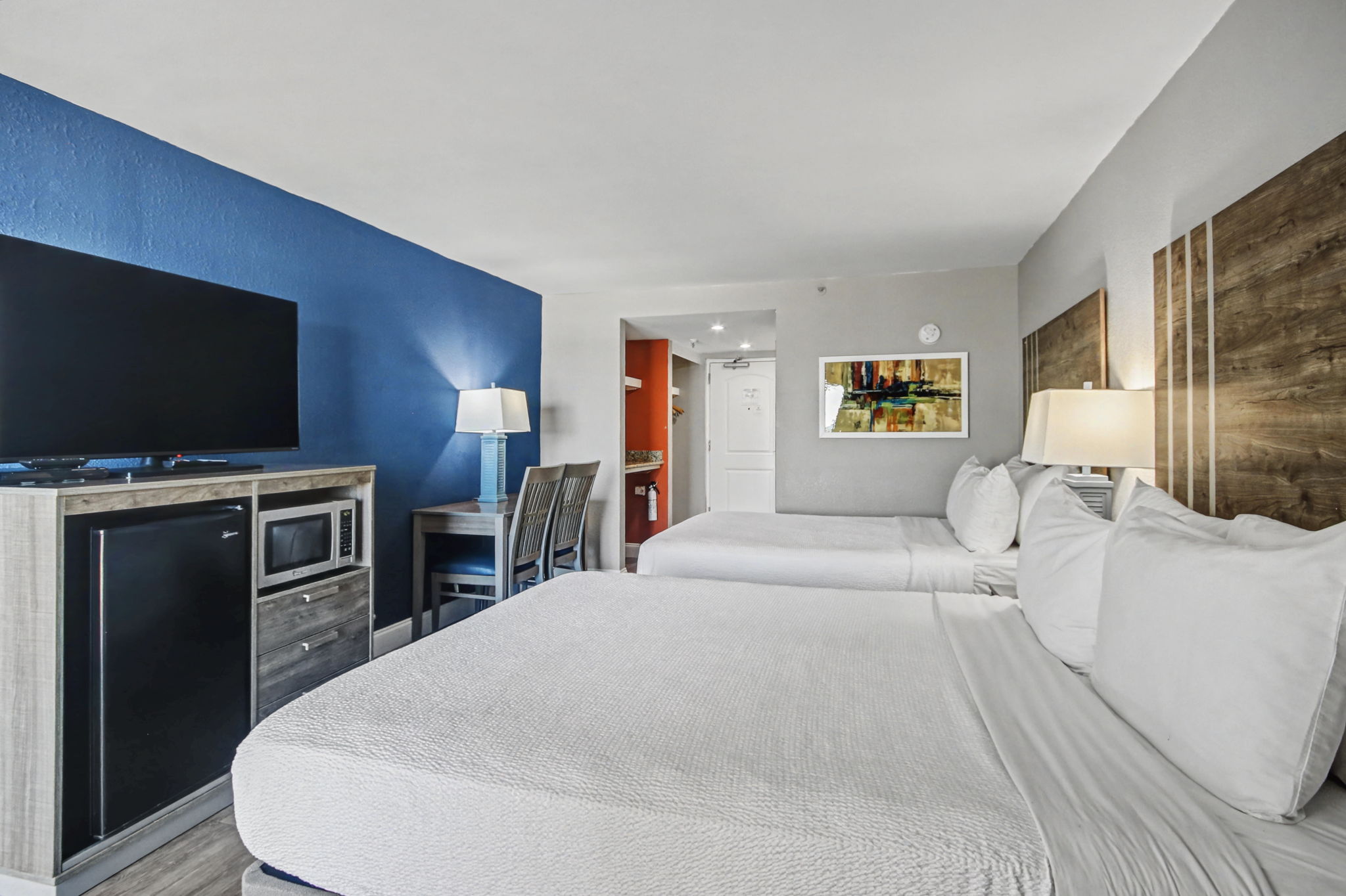 Oceanfront Queen Standard Room