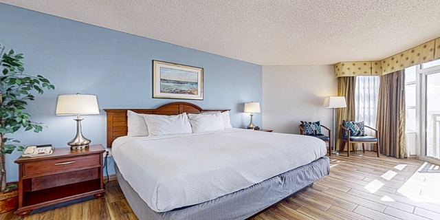 Oceanfront 3-Bedroom Suite