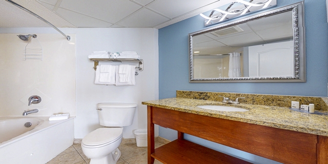 Oceanfront 3-Bedroom Suite