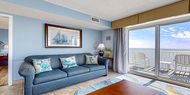 Oceanfront 3-Bedroom Suite