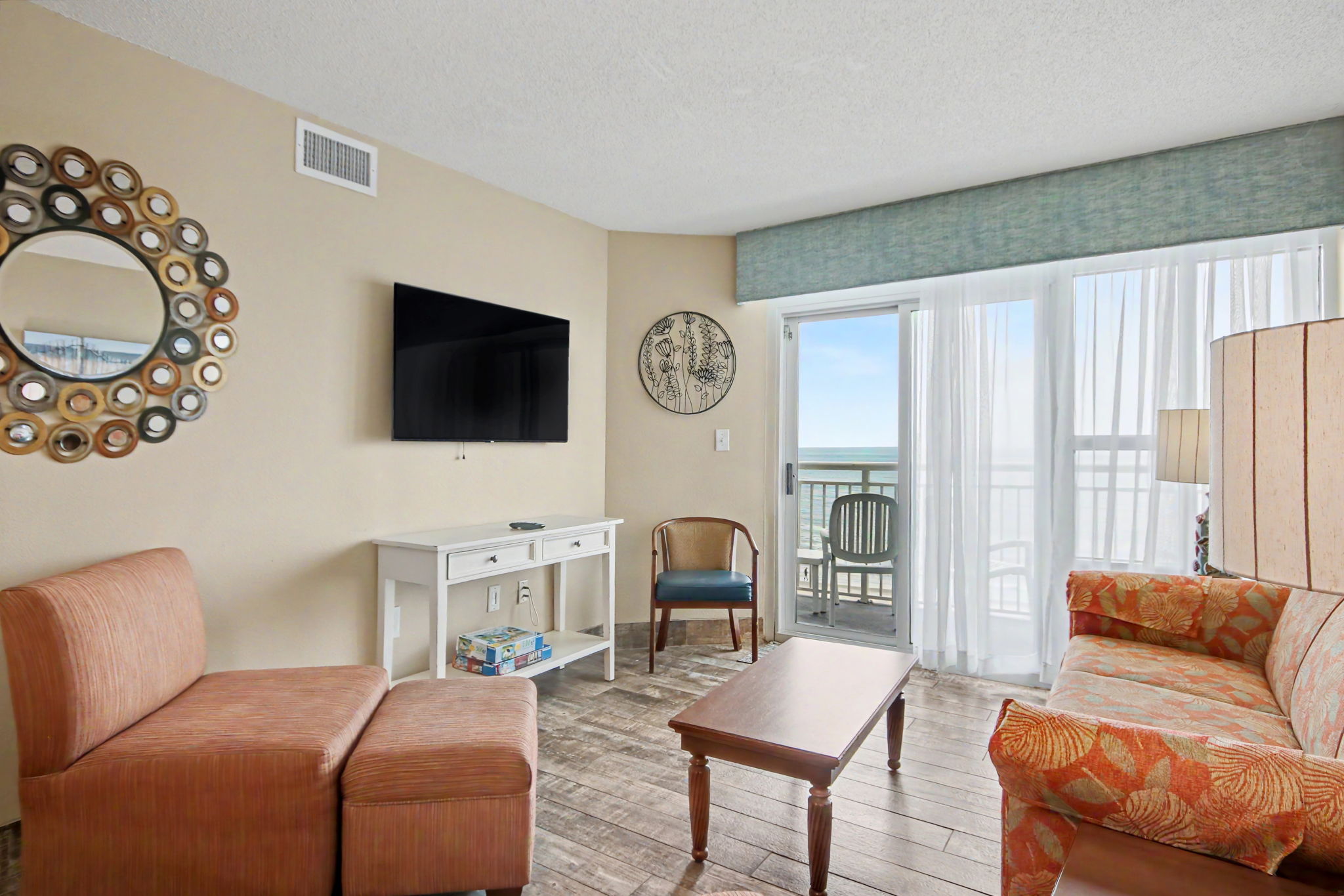 Oceanfront 2 Bedroom Suite with King