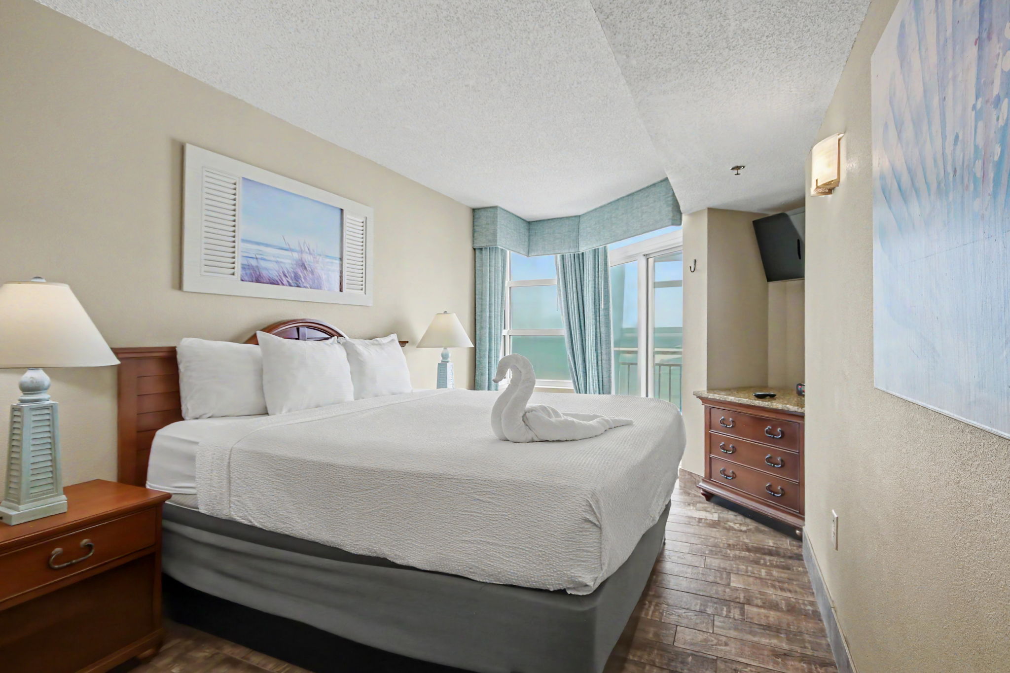 Oceanfront 2 Bedroom Suite with King