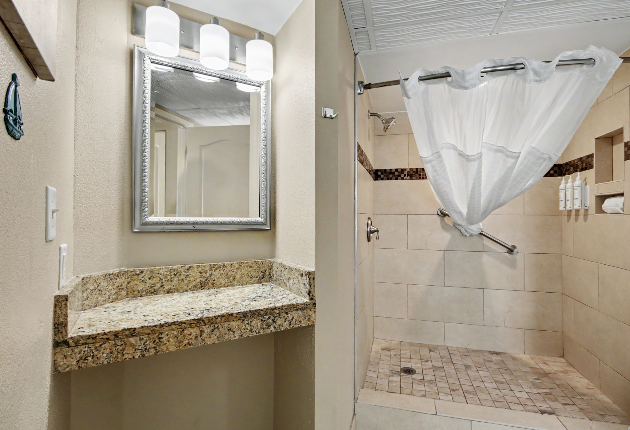 Oceanfront 2 Bedroom Suite with King