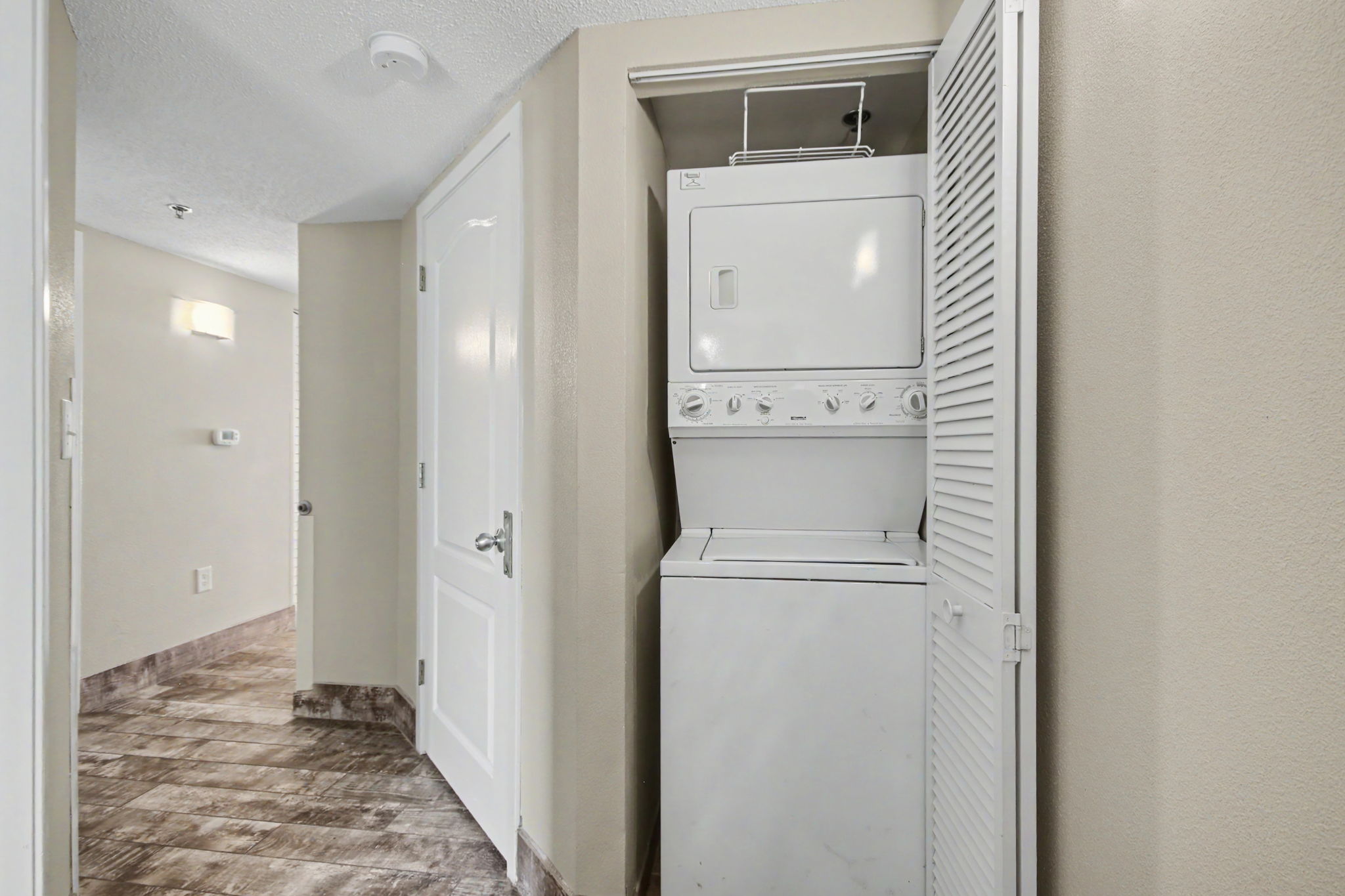 Oceanfront 2 Bedroom Suite with King